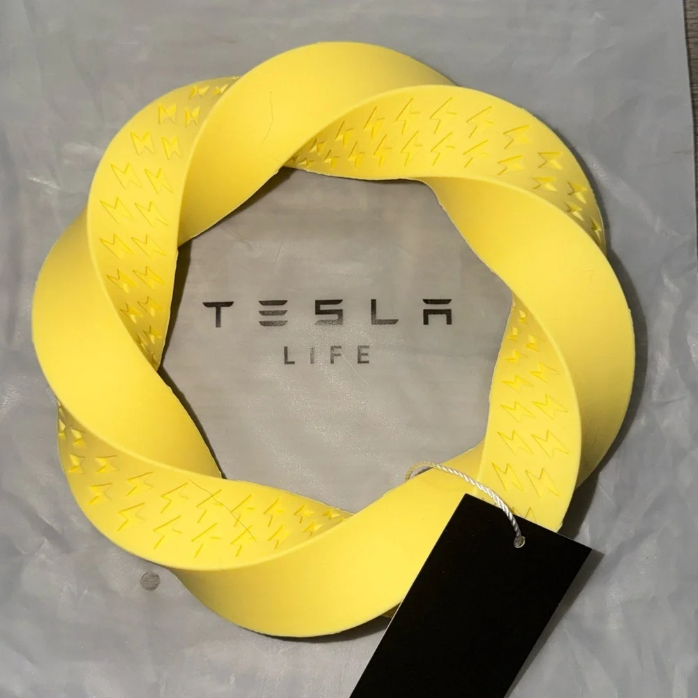 Tesla Life dog toys